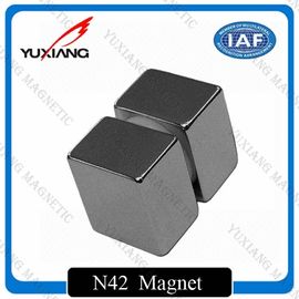 Forza coercitiva elevata dei magneti 50x50x50mm del blocchetto del neodimio Ni-Cu-Ni sopra 35KOe